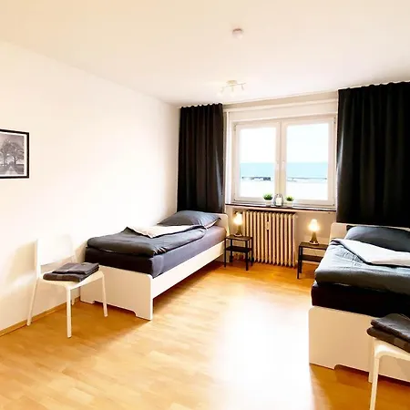 3 In Apartment